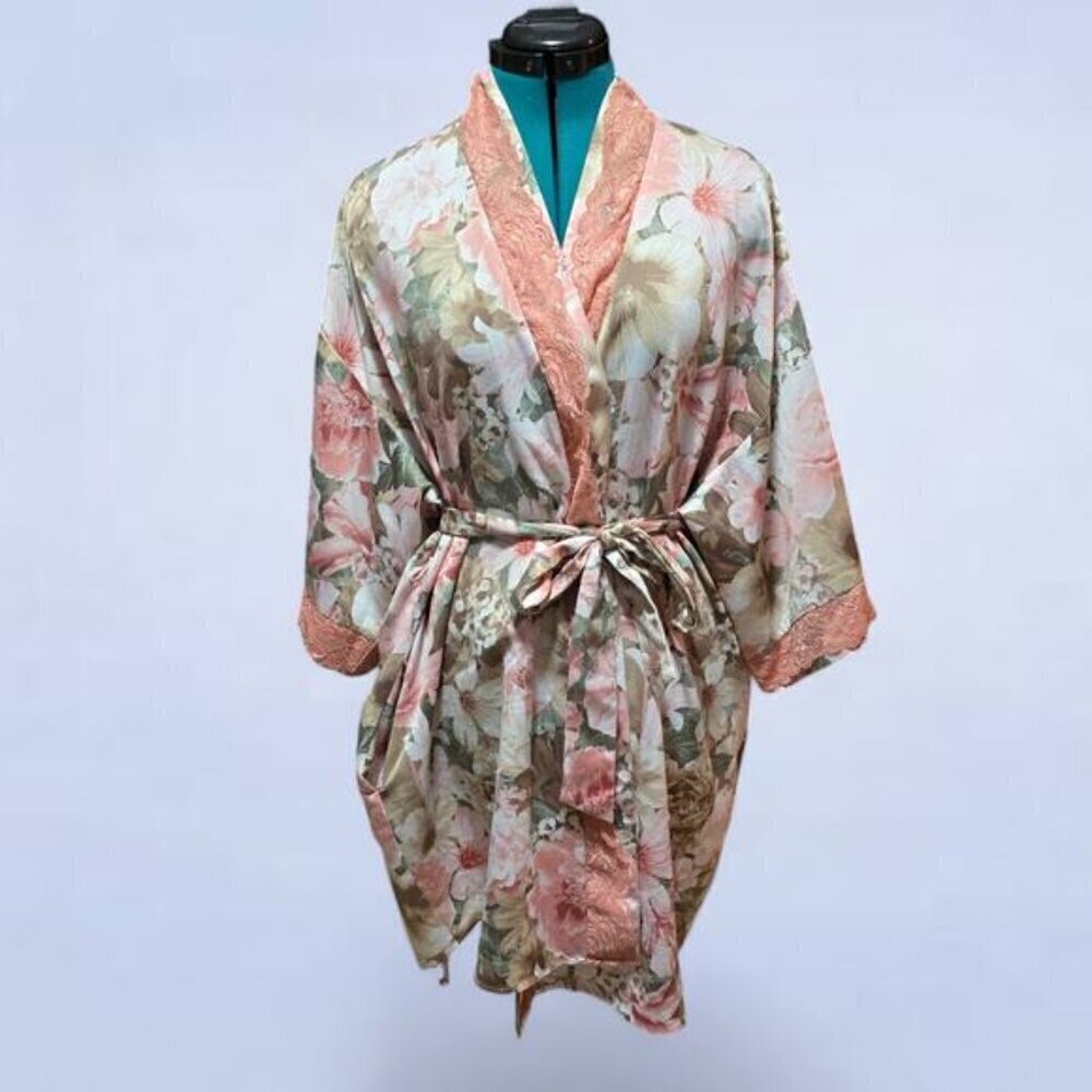 La Vie En Rose Texturedβ Satin Robe - Size Small